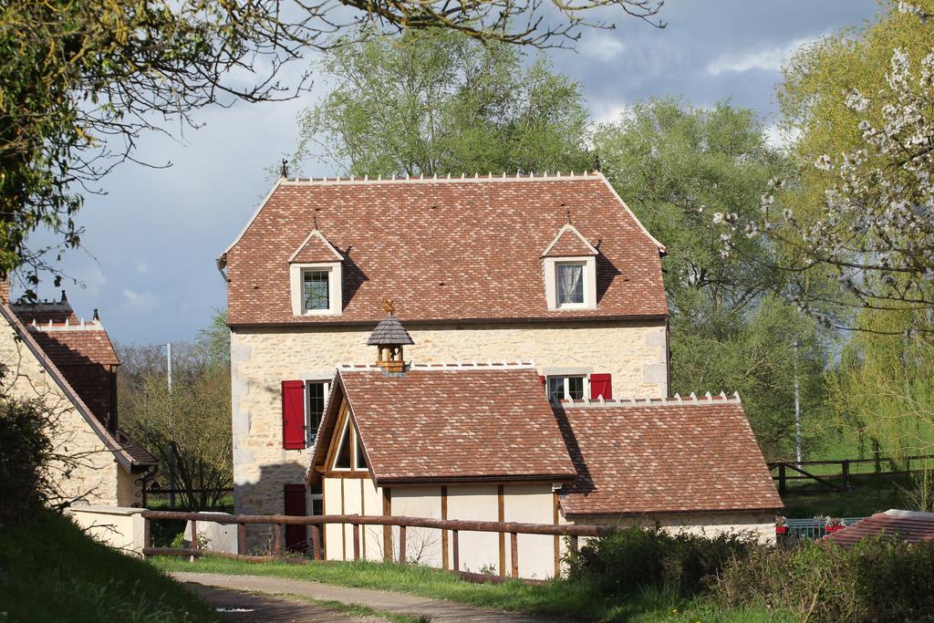 Отель Moulin De Petoulle Charenton-du-Cher Экстерьер фото